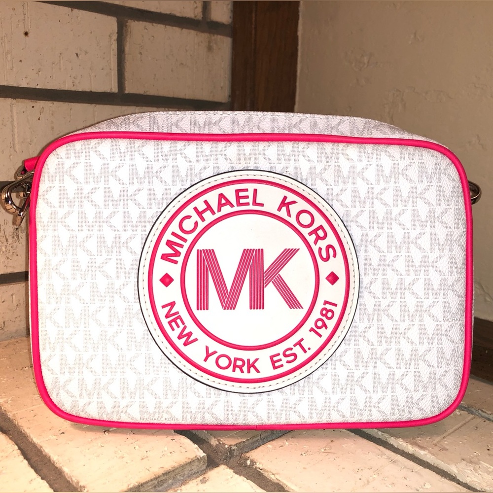 MICHAEL KORS - Fulton Sport Large Canvas Crossbody Bag - Pink & White